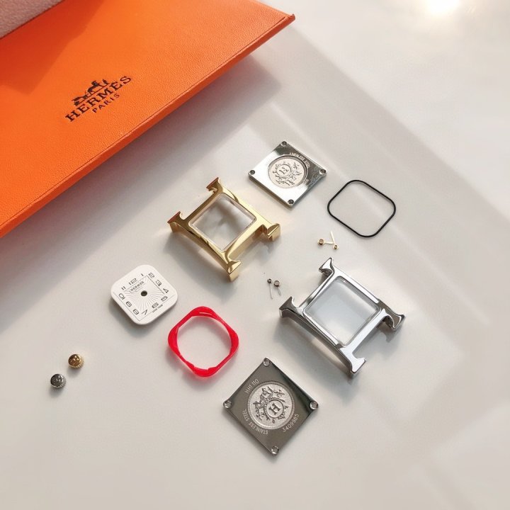 60185032615410010_10.jpg