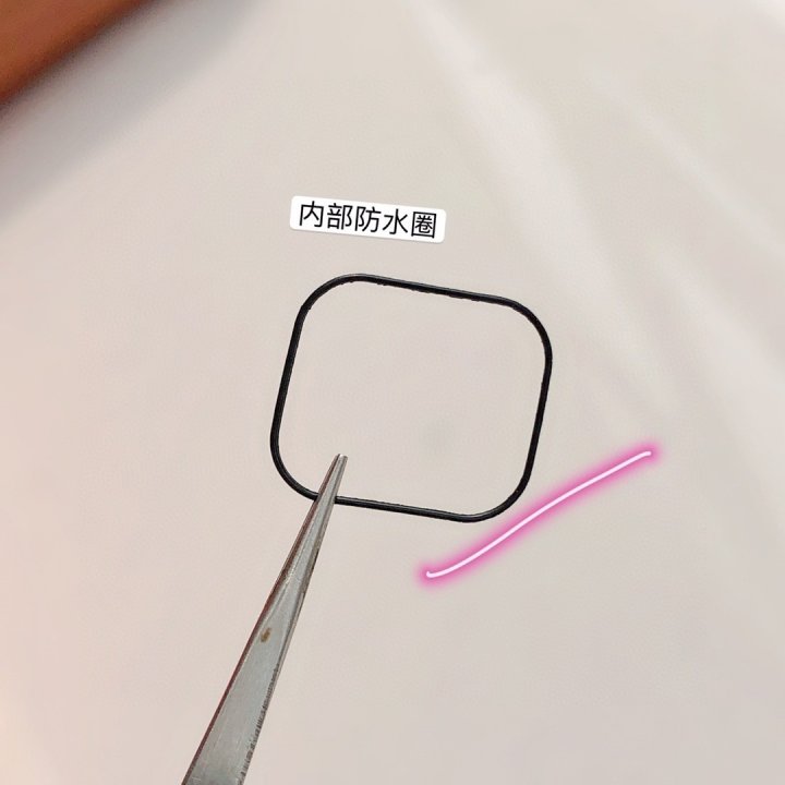 60185032615410010_13.jpg