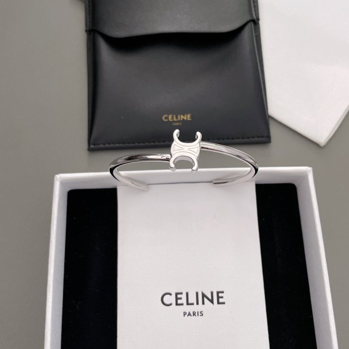 70405032712020120_3.jpg