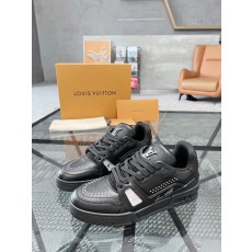 루이비통  스니커즈