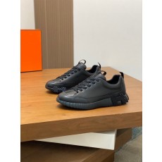 에르메스  스니커즈