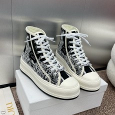 디올 스니커즈