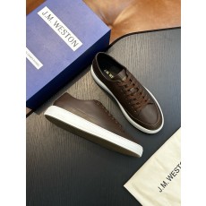 알마니  스니커즈