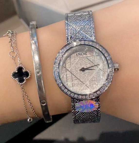  Dior 디올La D de Dior