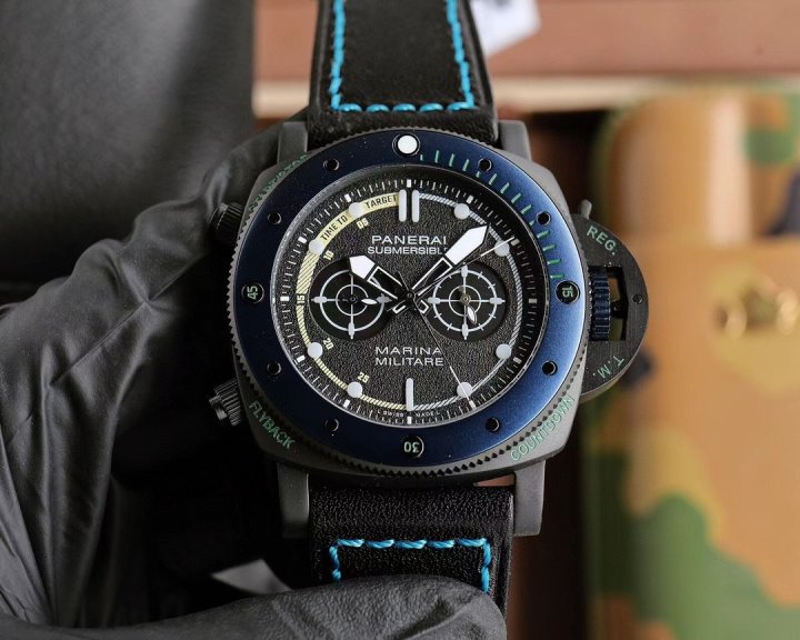 Panerai 파네라이 Submersible Chrono Flyback 47mm
