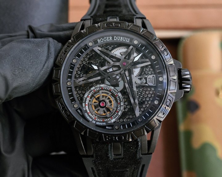 Roger Dubuis 로저드뷔  Excalibur Double Tourbillon