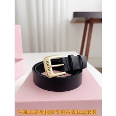 미우미우 벨트