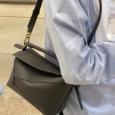 로에베 퍼즐 숄더백/24cm